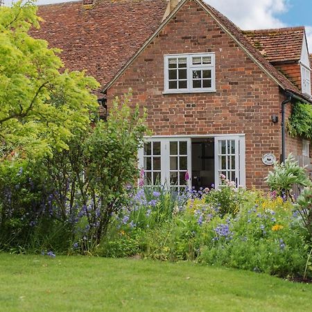 Plum Pudding Stables By Bloom Stays Faversham Exterior photo