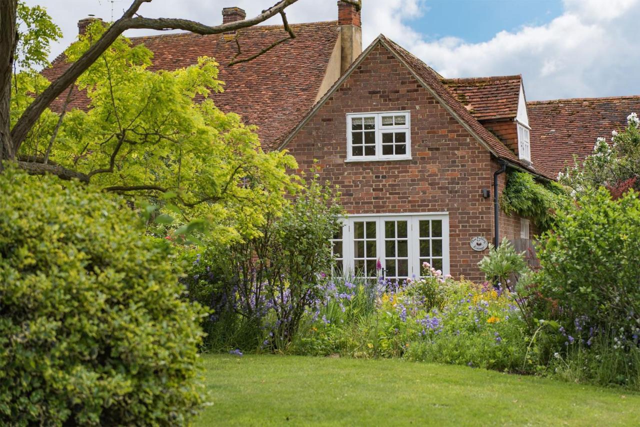 Plum Pudding Stables By Bloom Stays Faversham Exterior photo